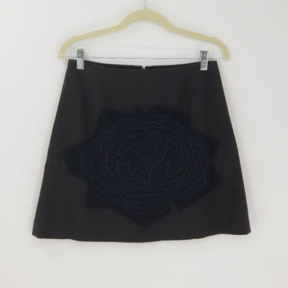 Stella McCartney Black Embroidered Flower Detail Mini A-Line Skirt Size Medium